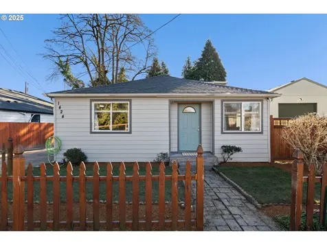 1424 D Street Washougal WA 98671