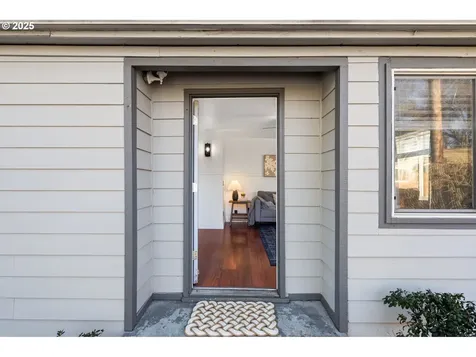 1424 D Street Washougal WA 98671