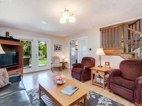 2145 NW Chrystal Drive Mcminnville OR 97128