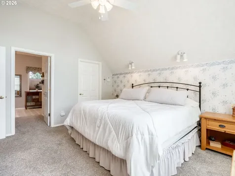2145 NW Chrystal Drive Mcminnville OR 97128