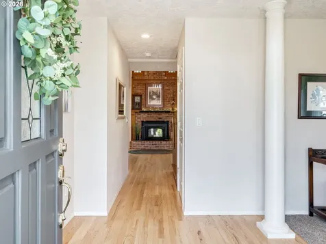 2145 NW Chrystal Drive Mcminnville OR 97128