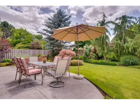 2145 NW Chrystal Drive Mcminnville OR 97128