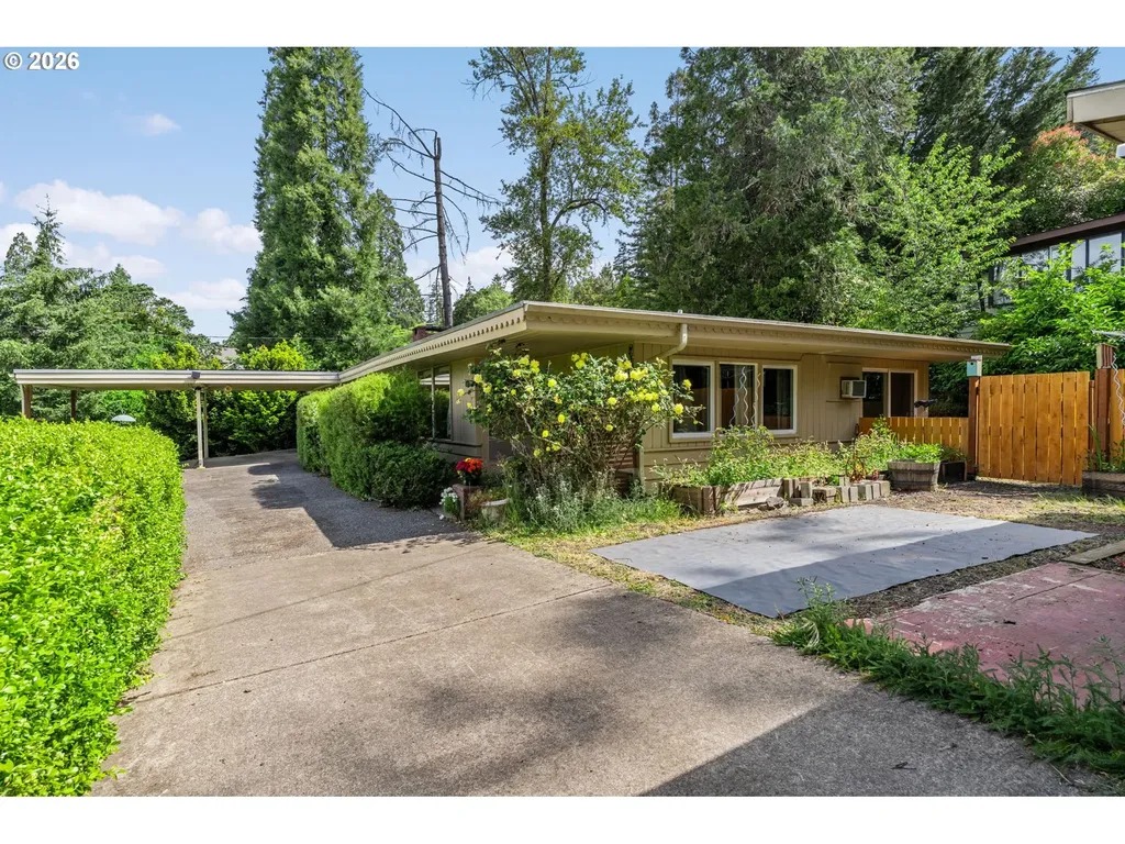 2795 Central Boulevard Eugene OR 97403