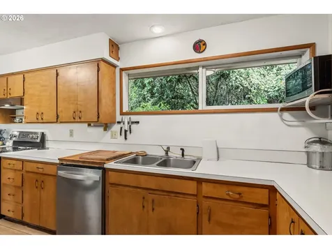 2795 Central Boulevard Eugene OR 97403