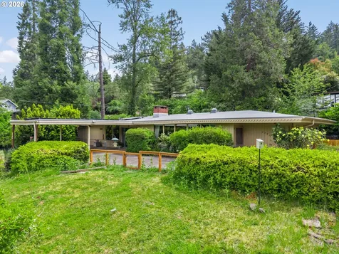 2795 Central Boulevard Eugene OR 97403