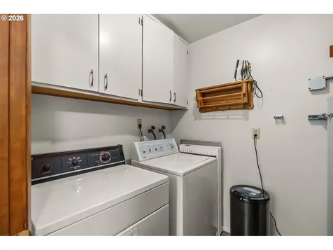 2795 Central Boulevard Eugene OR 97403