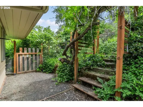 2795 Central Boulevard Eugene OR 97403