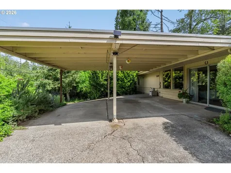 2795 Central Boulevard Eugene OR 97403
