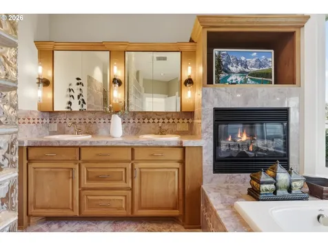 16700 SW Parrett Mountain Road Sherwood OR 97140