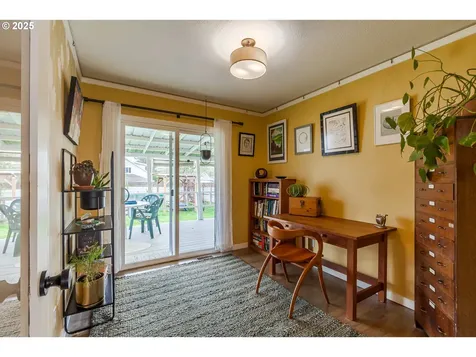 8310 NE Eugene Street Portland OR 97220