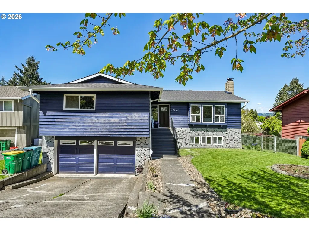 12215 SW Cresmoor Drive Beaverton OR 97008