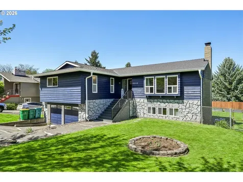 12215 SW Cresmoor Drive Beaverton OR 97008