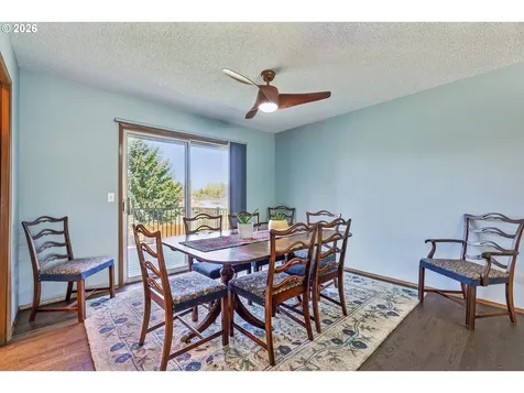 12215 SW Cresmoor Drive Beaverton OR 97008