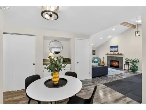 4721 SW 45th Avenue Portland OR 97221