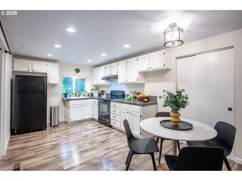 4721 SW 45th Avenue Portland OR 97221