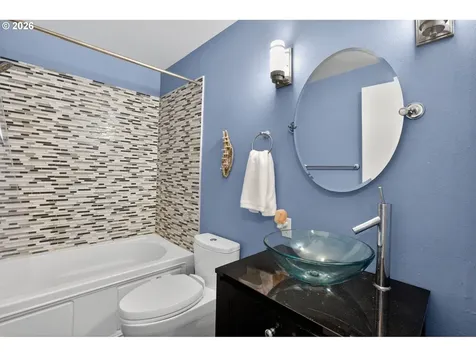 4721 SW 45th Avenue Portland OR 97221
