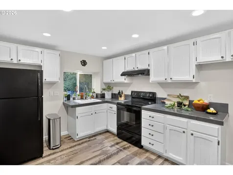 4721 SW 45th Avenue Portland OR 97221
