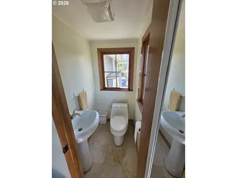 3704 E 14th Street Vancouver WA 98661