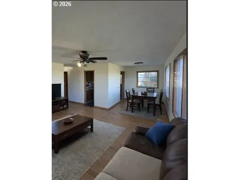 3704 E 14th Street Vancouver WA 98661