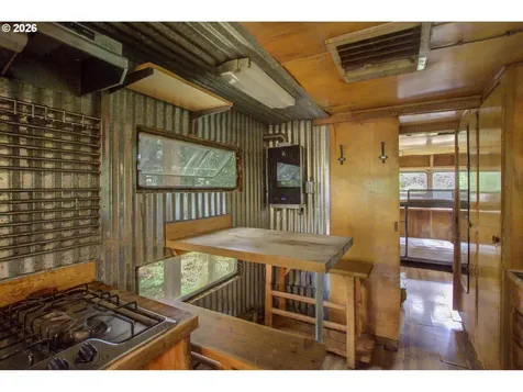 1241 N Fork Road Washougal WA 98671