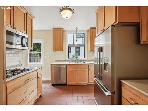 1948 SE 52nd Avenue Portland OR 97215