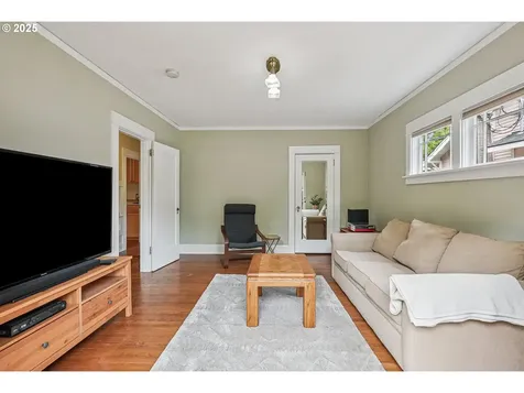 1948 SE 52nd Avenue Portland OR 97215