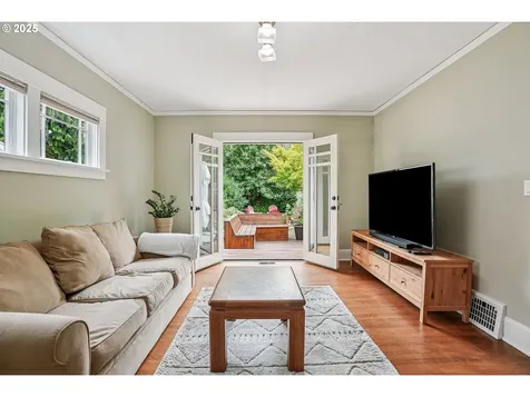 1948 SE 52nd Avenue Portland OR 97215