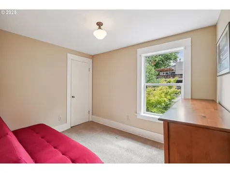 1948 SE 52nd Avenue Portland OR 97215