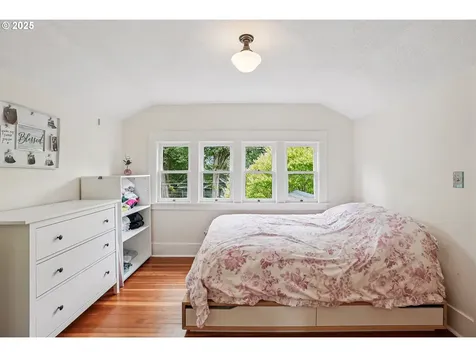 1948 SE 52nd Avenue Portland OR 97215