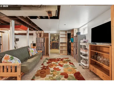 1948 SE 52nd Avenue Portland OR 97215