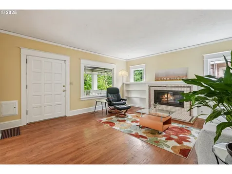 1948 SE 52nd Avenue Portland OR 97215