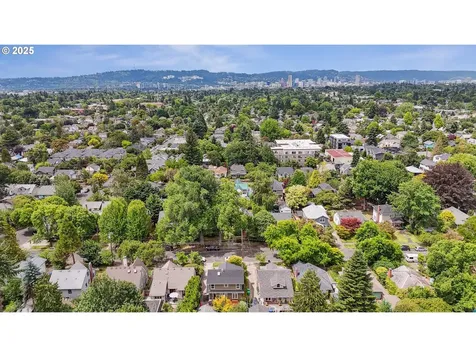 1948 SE 52nd Avenue Portland OR 97215