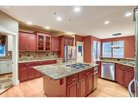7015 SE 127th Avenue Portland OR 97236