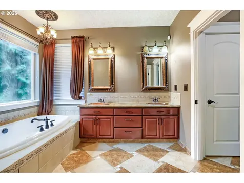 7015 SE 127th Avenue Portland OR 97236