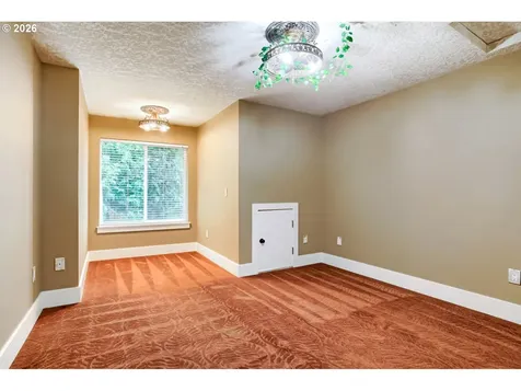 7015 SE 127th Avenue Portland OR 97236