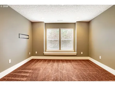 7015 SE 127th Avenue Portland OR 97236