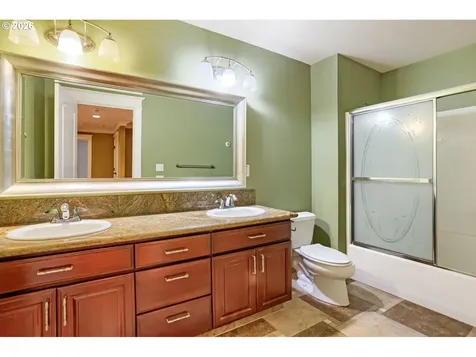 7015 SE 127th Avenue Portland OR 97236