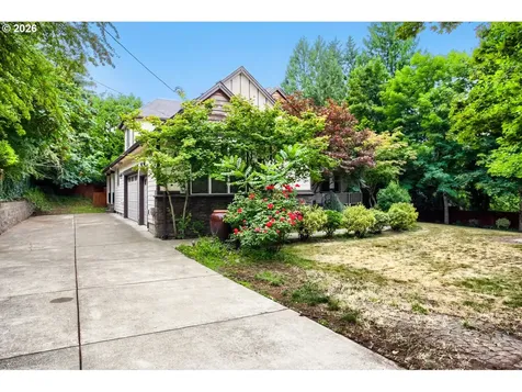 7015 SE 127th Avenue Portland OR 97236