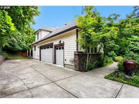 7015 SE 127th Avenue Portland OR 97236