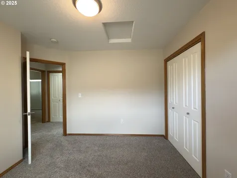 1126 S Oleander Lane Cornelius OR 97113