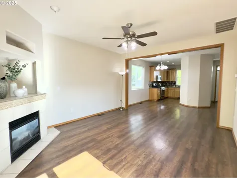 1126 S Oleander Lane Cornelius OR 97113