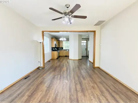 1126 S Oleander Lane Cornelius OR 97113