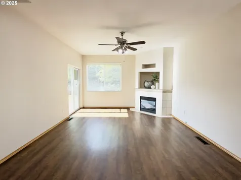 1126 S Oleander Lane Cornelius OR 97113