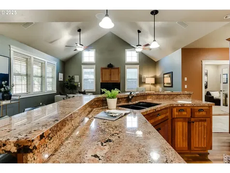 2647 Crowther Drive Eugene OR 97404