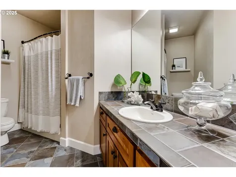 2647 Crowther Drive Eugene OR 97404