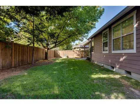 2647 Crowther Drive Eugene OR 97404