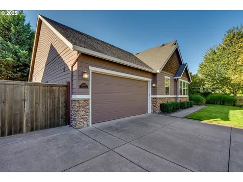 2647 Crowther Drive Eugene OR 97404
