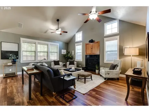 2647 Crowther Drive Eugene OR 97404