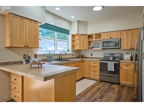 601 SE 380th Court Washougal WA 98671