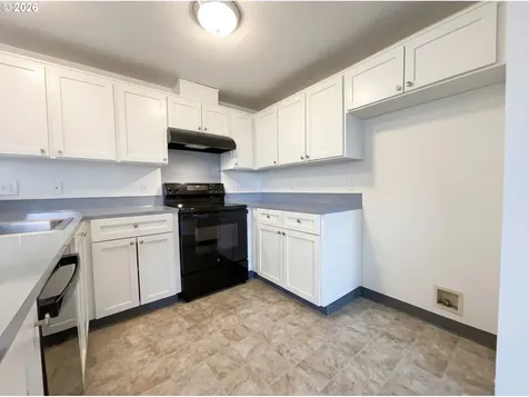 1108 NE Tamera Lane Portland OR 97220